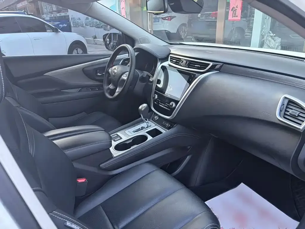 Nissan Murano 2021 2.5L XL 2WD Intelligent Luxury Edition — Фото автомобиля 2