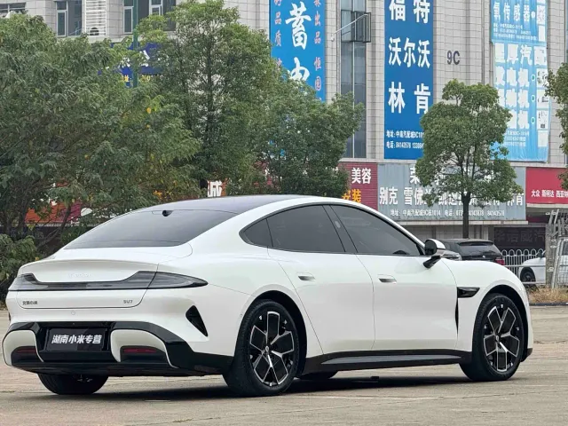 Xiaomi SU7 — Фото автомобиля 10