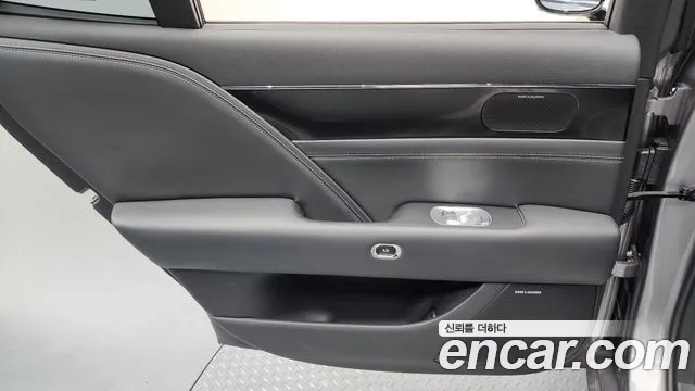 Genesis G90 Бензин 3.5 турбо AWD — Фото автомобиля 25