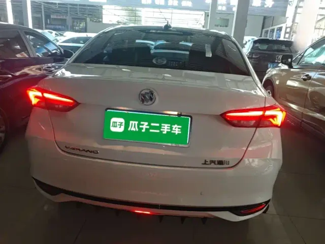 Buick Verano — Фото автомобиля 5