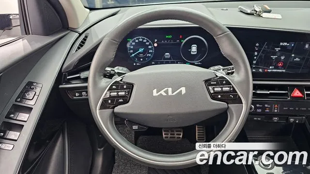 Kia Niro The All New — Фото автомобиля 13