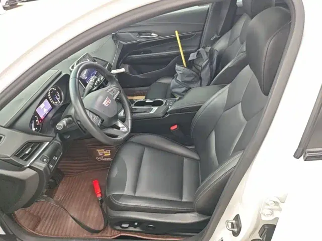 Cadillac CT4 — Фото автомобиля 14