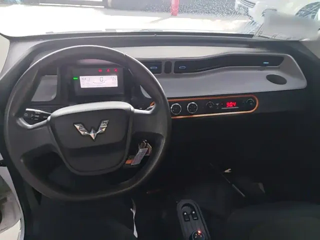 Wuling Hongguang Mini EV — Фото автомобиля 9