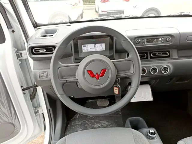 Wuling Zhiguang NEV — Фото автомобиля 10