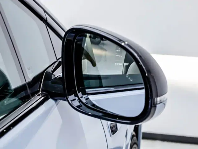 Li Auto Li i8 2025 Standard Edition — Фото автомобиля 22