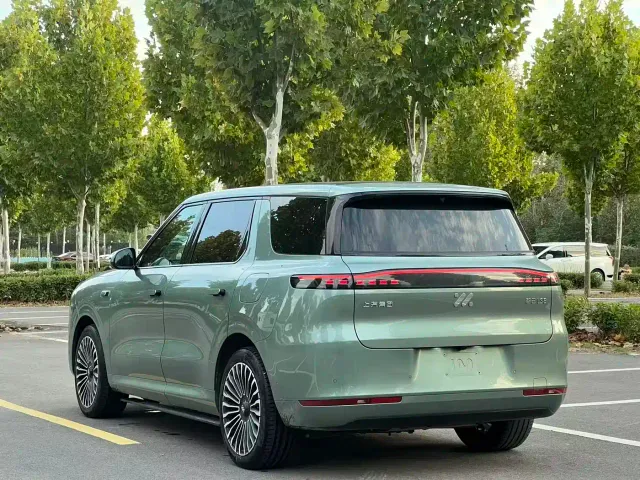 IM Motors LS8 — Фото автомобиля 5
