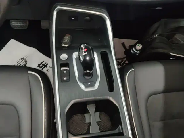 Haval H6 — Фото автомобиля 13