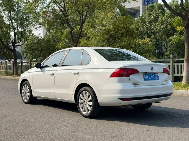 Volkswagen Bora — Фото автомобиля 7