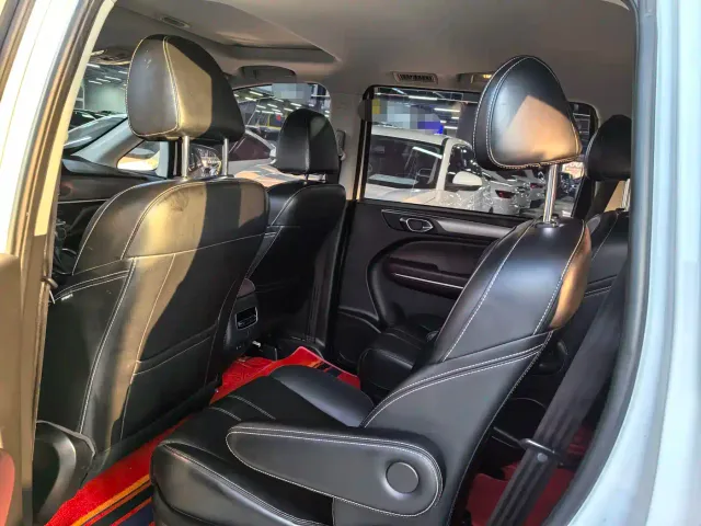 GAC Trumpchi M6 — Фото автомобиля 12