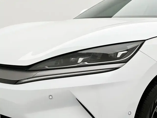 BYD Qin L — Фото автомобиля 26