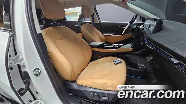 Kia EV6 — Фото автомобиля 24
