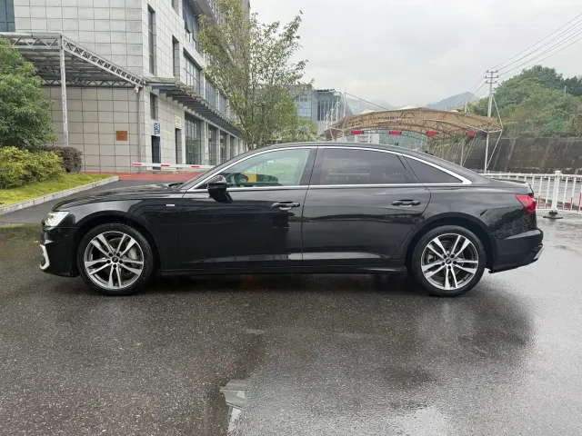 Audi A6L — Фото автомобиля 15