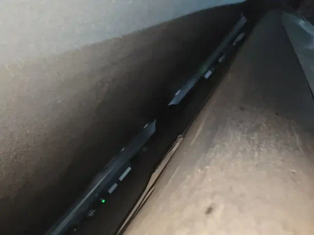 Tesla Model Y — Фото автомобиля 21