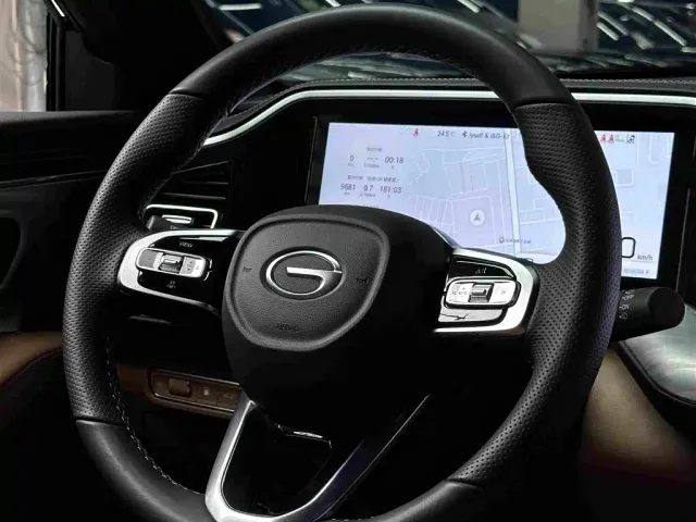 GAC Trumpchi GS8 — Фото автомобиля 24