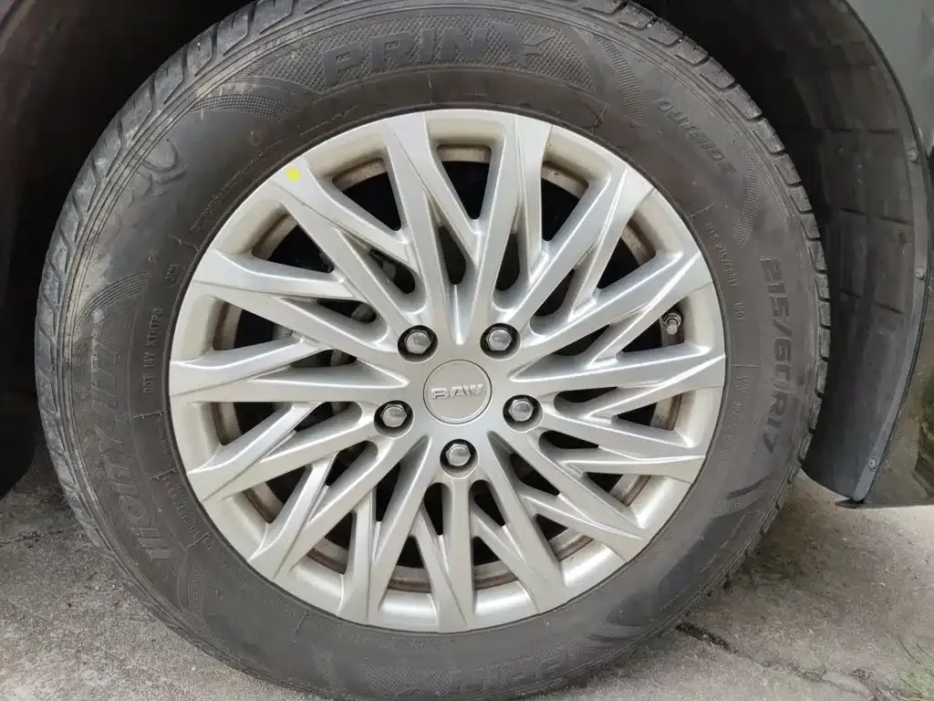 BAW (Beijing Automobile Works) Ruisheng Ace M7 2023 2.0L Auto Long Wheelbase Business 7-seater — Фото автомобиля 8