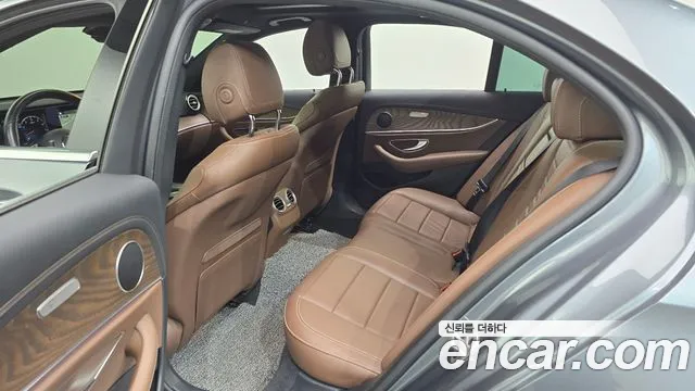 Mercedes-Benz E-Class W213 — Фото автомобиля 26
