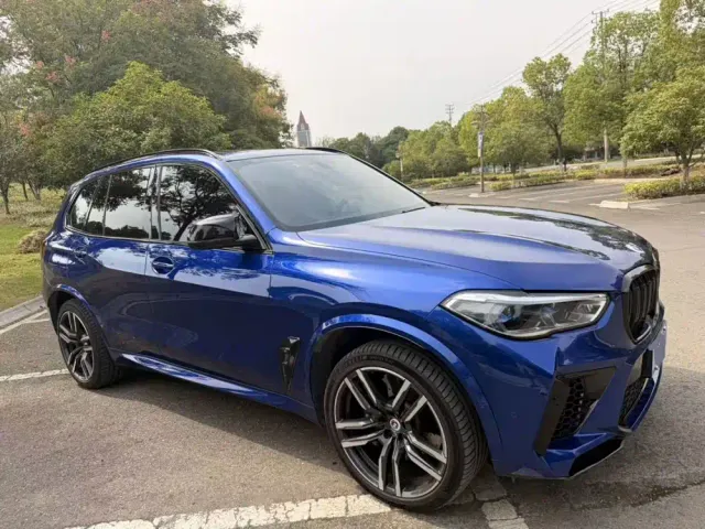 BMW X5 M — Фото автомобиля 3