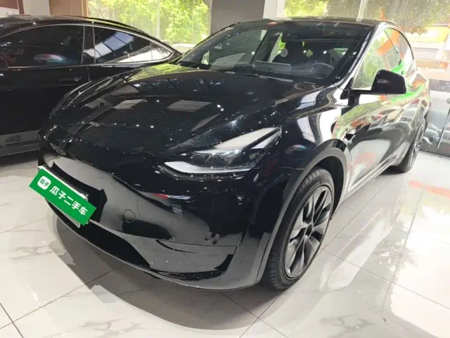 Фотография автомобиля — Tesla Model Y