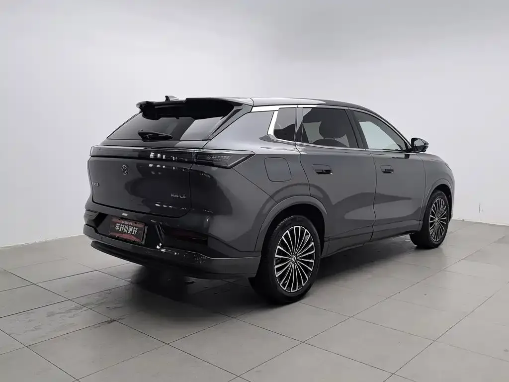 Dongfeng Aeolus Dongfeng Aeolus L8 2025 Plug-in Hybrid — Фото автомобиля 2