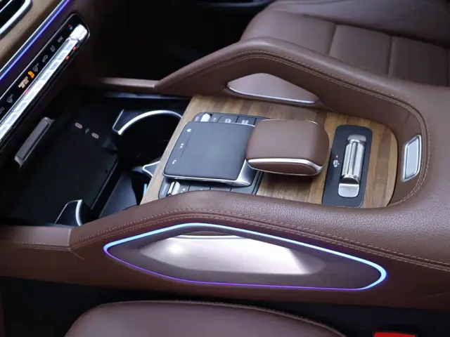 Mercedes-Benz GLE-Class — Фото автомобиля 12