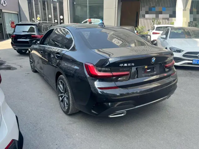 BMW 3 Series — Фото автомобиля 7