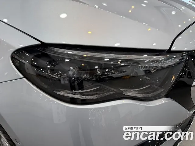 Mercedes-Benz E-Class — Фото автомобиля 12