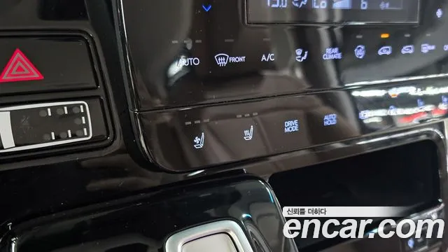 Hyundai Staria Staria 4WD Lounge 9 мест — Фото автомобиля 10