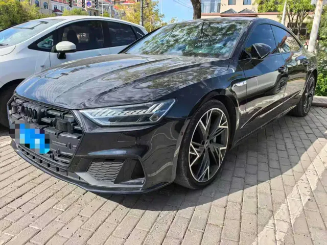 Фотография автомобиля — Audi A7L