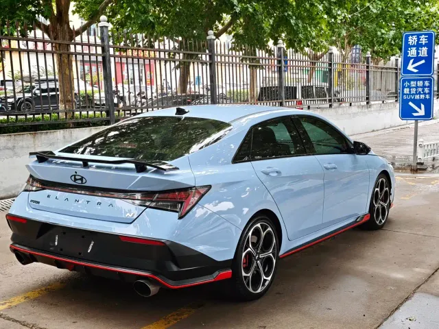 Hyundai Elantra N — Фото автомобиля 5
