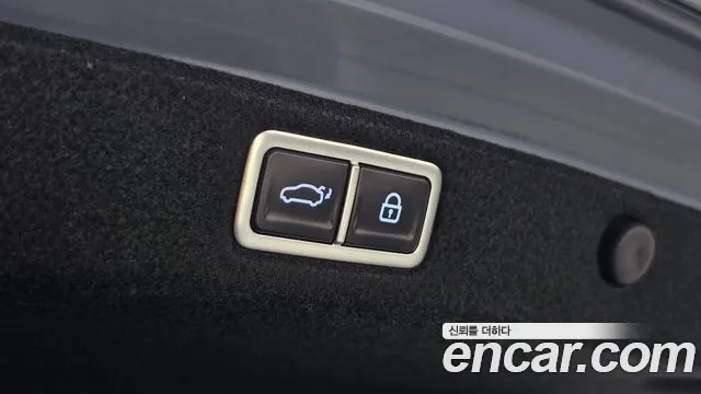 Hyundai Grandeur GN7 — Фото автомобиля 27