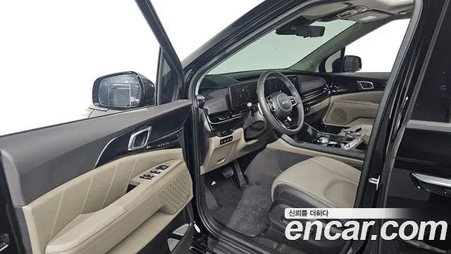 Kia Carnival Generation 4 — Фото автомобиля 10