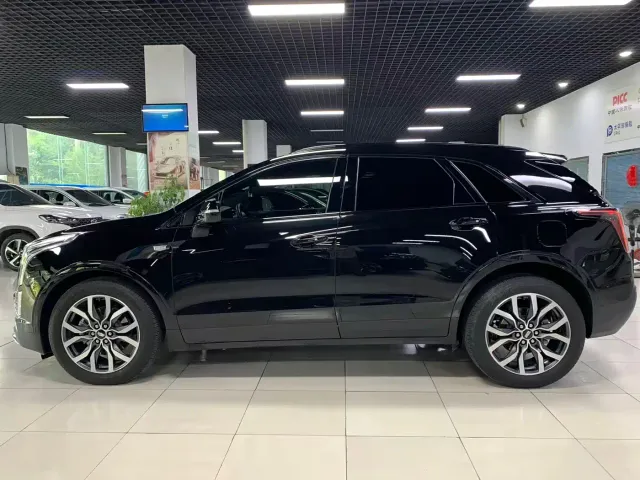 Cadillac XT5 — Фото автомобиля 3