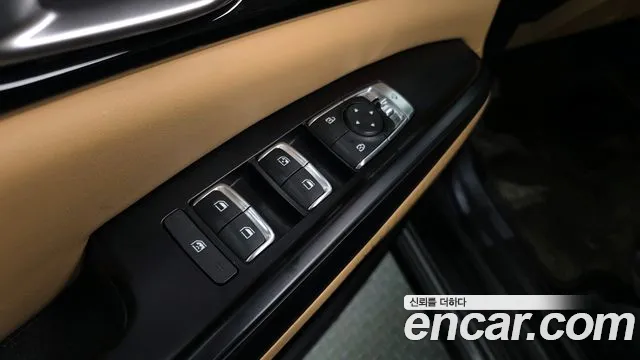 Kia Canival — Фото автомобиля 14