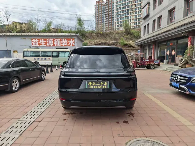 Li Auto L9 — Фото автомобиля 8