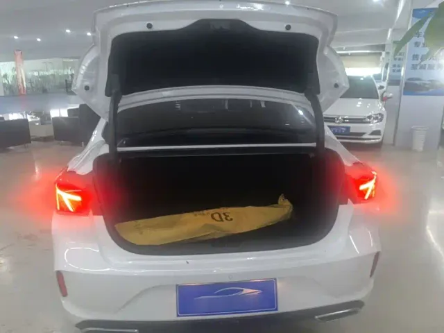 Changan Eado — Фото автомобиля 14