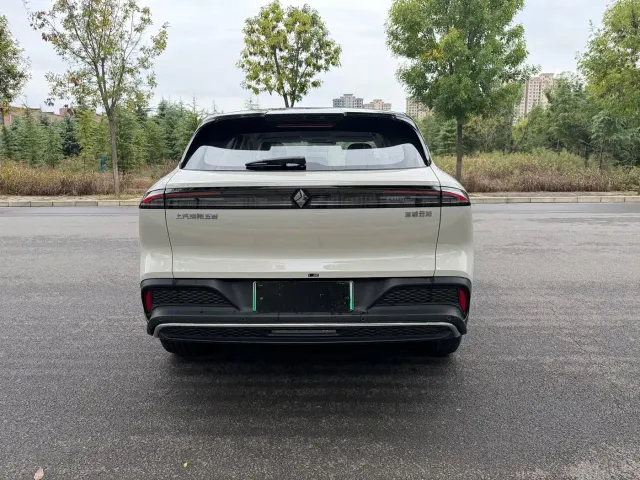 Baojun Yunhai — Фото автомобиля 10