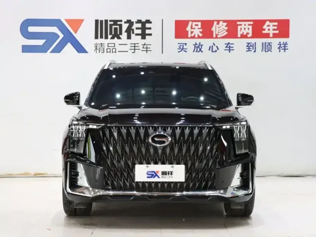 GAC Trumpchi GS8 — Фото автомобиля 2