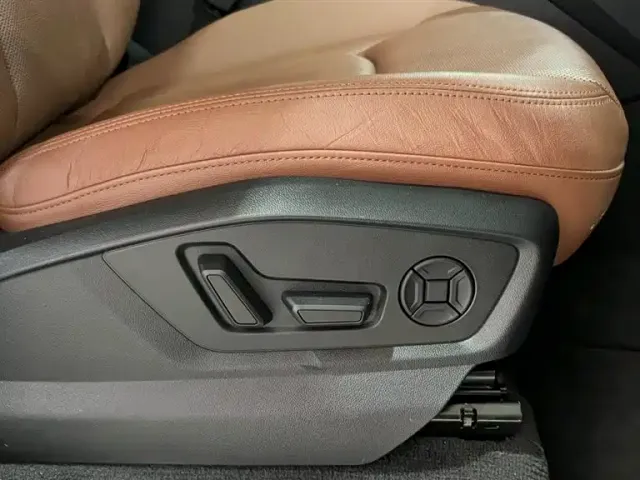 Audi Q7 — Фото автомобиля 18