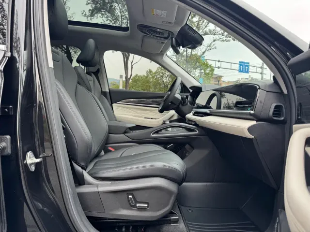 Geely Xingyue L — Фото автомобиля 17