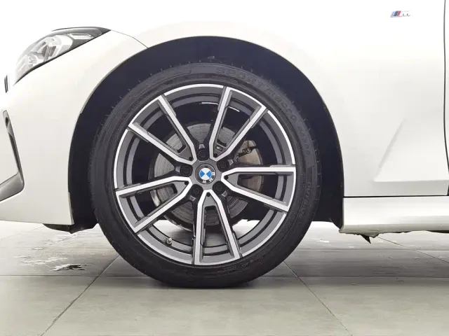 BMW 3 Series — Фото автомобиля 17