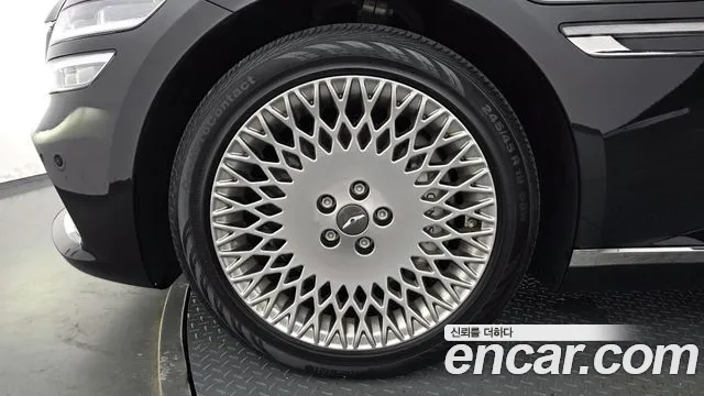 Genesis G80 Бензин 3.5 турбо AWD — Фото автомобиля 5