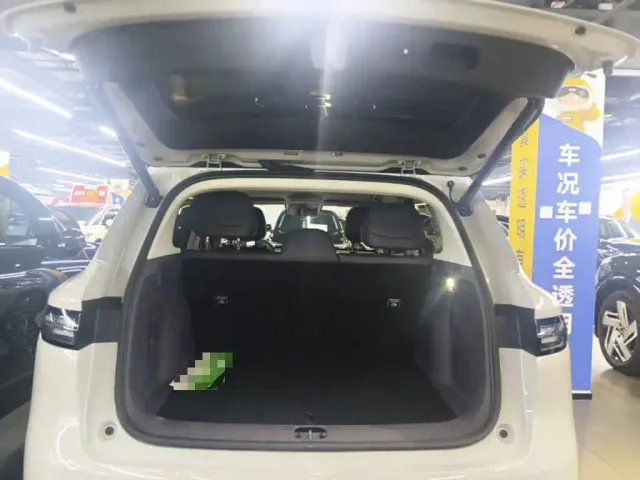 Leapmotor B10 — Фото автомобиля 18