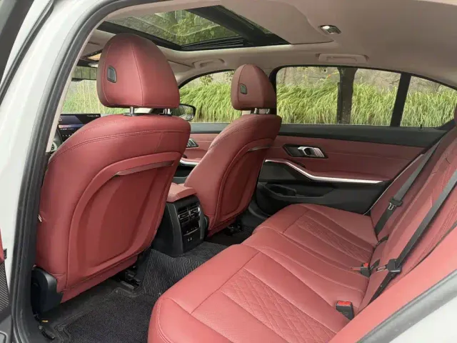 BMW 3 Series — Фото автомобиля 4