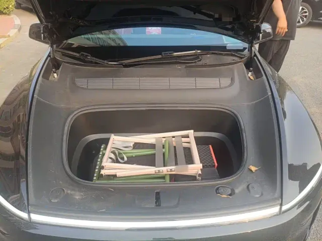 Tesla Model Y — Фото автомобиля 21
