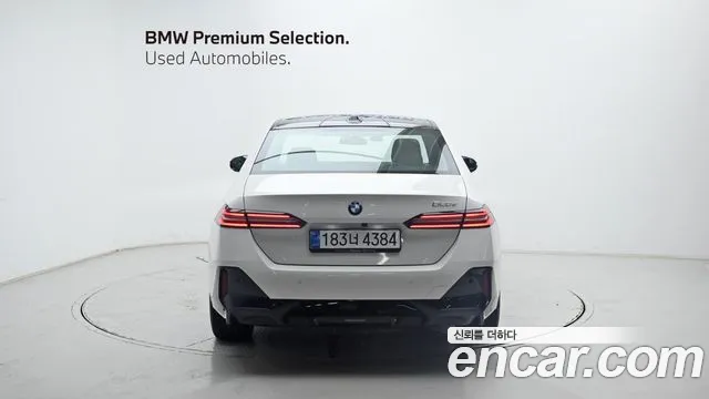 BMW 5-Series 5 серия (G60) 523d M Sport — Фото автомобиля 4