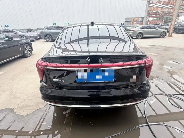Hongqi H5 — Фото автомобиля 7