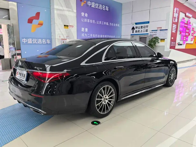 Mercedes-Benz S-Class — Фото автомобиля 16