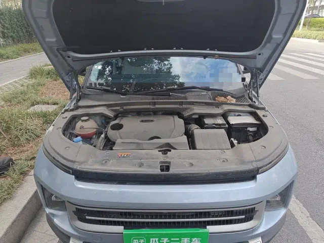 Geely ICON — Фото автомобиля 16