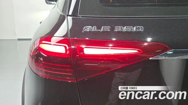 Mercedes-Benz GLE-Class — Фото автомобиля 20