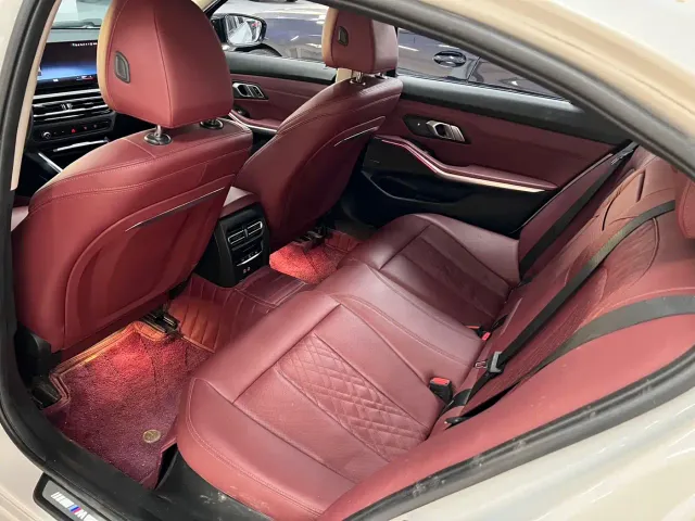 BMW 3 Series — Фото автомобиля 5
